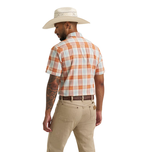 ATG -x- Wrangler® Short Sleeve Hike to Fish Shirt
