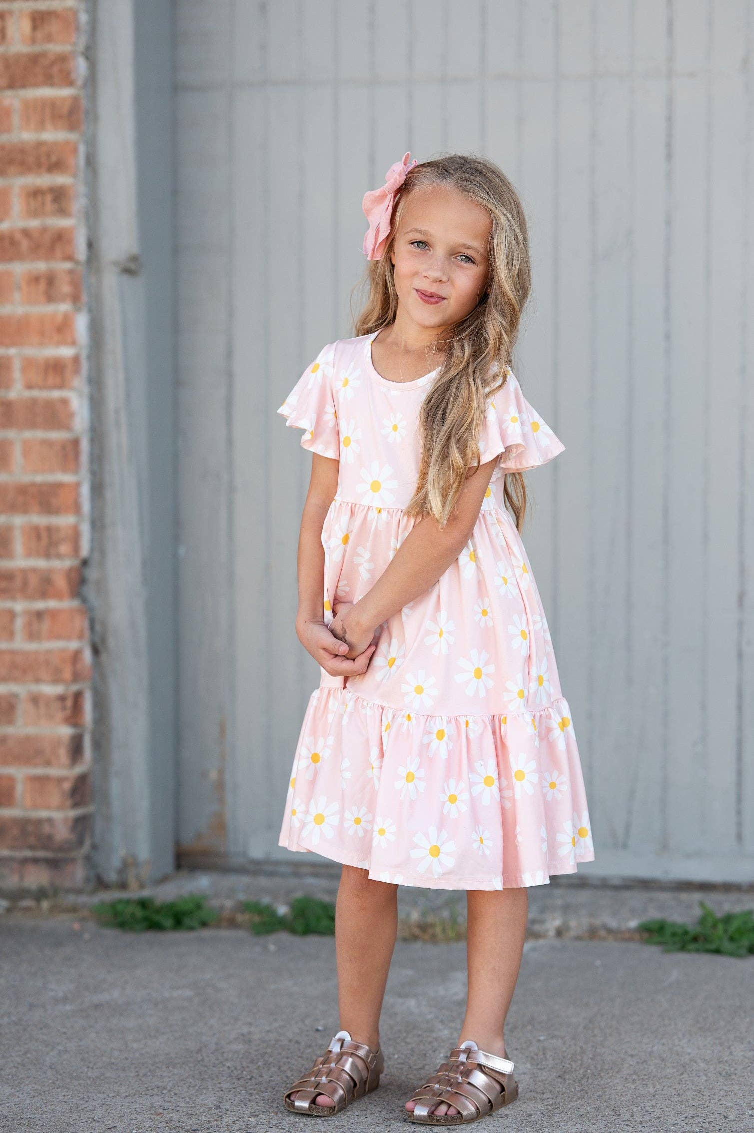 Girls Emma Pink Spring Daisy Flutter Sleeve Twirl Dress – Hope & Harvest  General Store