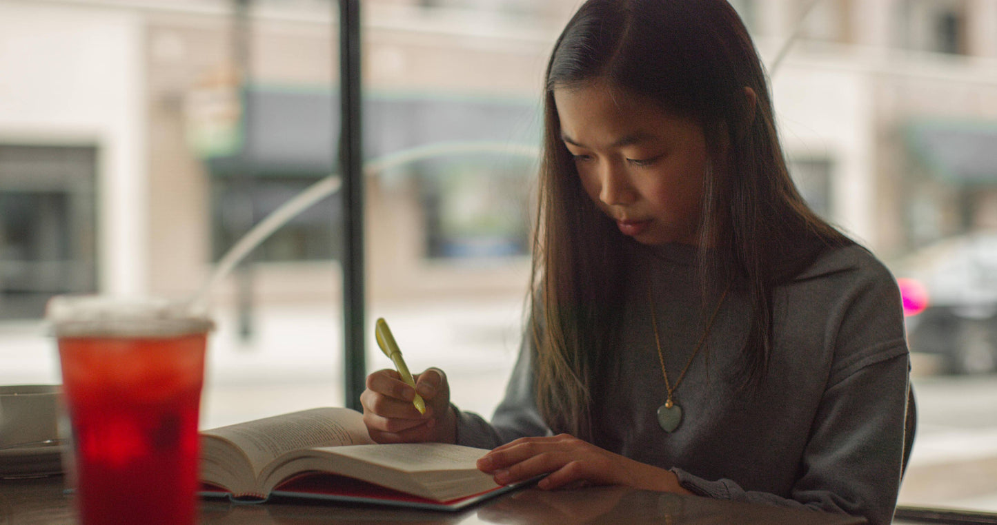 New Morning Mercies for Teens: A Daily Gospel Devotional